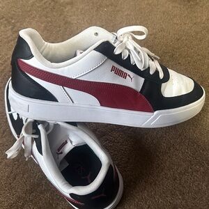 Puma Men's Black, White, and Red Sneakers